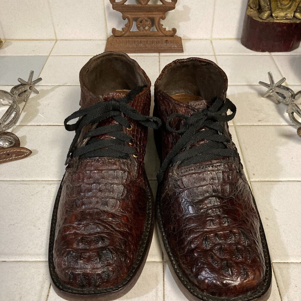 HAND CRAFTED BROWN ALLIGATOR SHOES 11.5 EE
